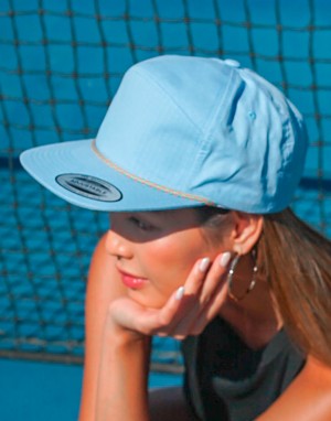 Drabužiai reklamai (Color Braid Jockey Cap), Flexfit 7005CB