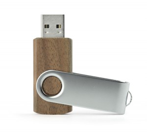 USB atmintukas TWISTER WALNUT 8 GB