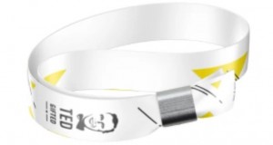 Renginio apyrankė 15mm, metalinis užsegimas A47 (nenuimamas), su Jūsų vienpuse spauda