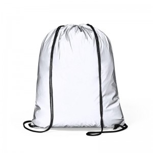 Reklaminė atributika su logotipu (Water repellent drawstring bag, reflective material)